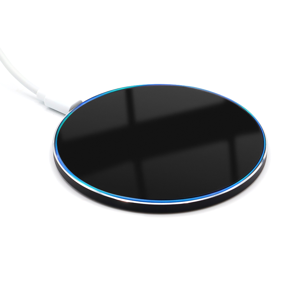 besprovodnoe_zaryadnoe_ustroystvo_gravy_s_podsvetkoy_i_gravirovkoy_chernyy